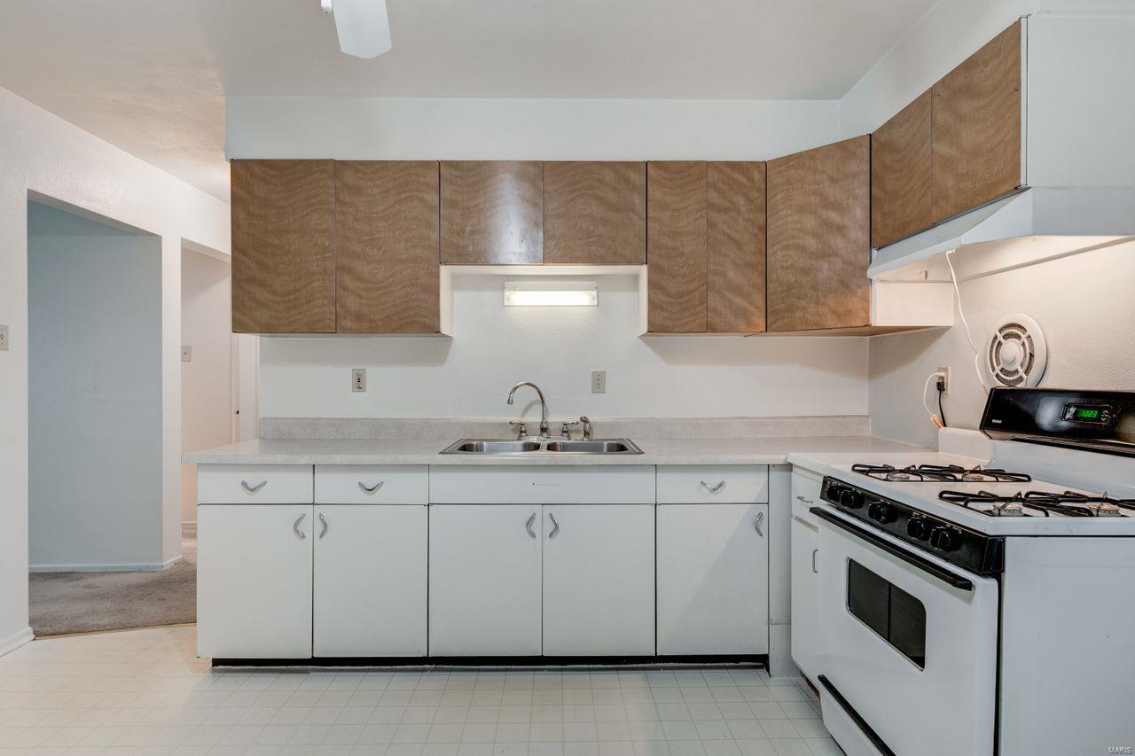 Monclay Place Condo - Residential