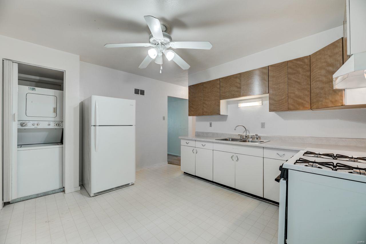 Monclay Place Condo - Residential