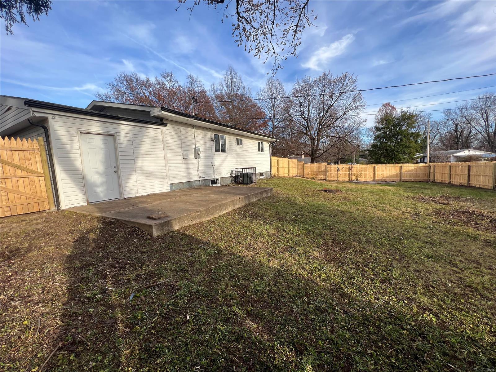 Crown Point Manor - Residential