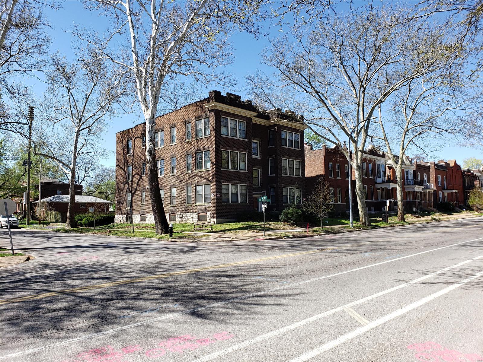 4400 Arsenal Condominiums - Residential Income