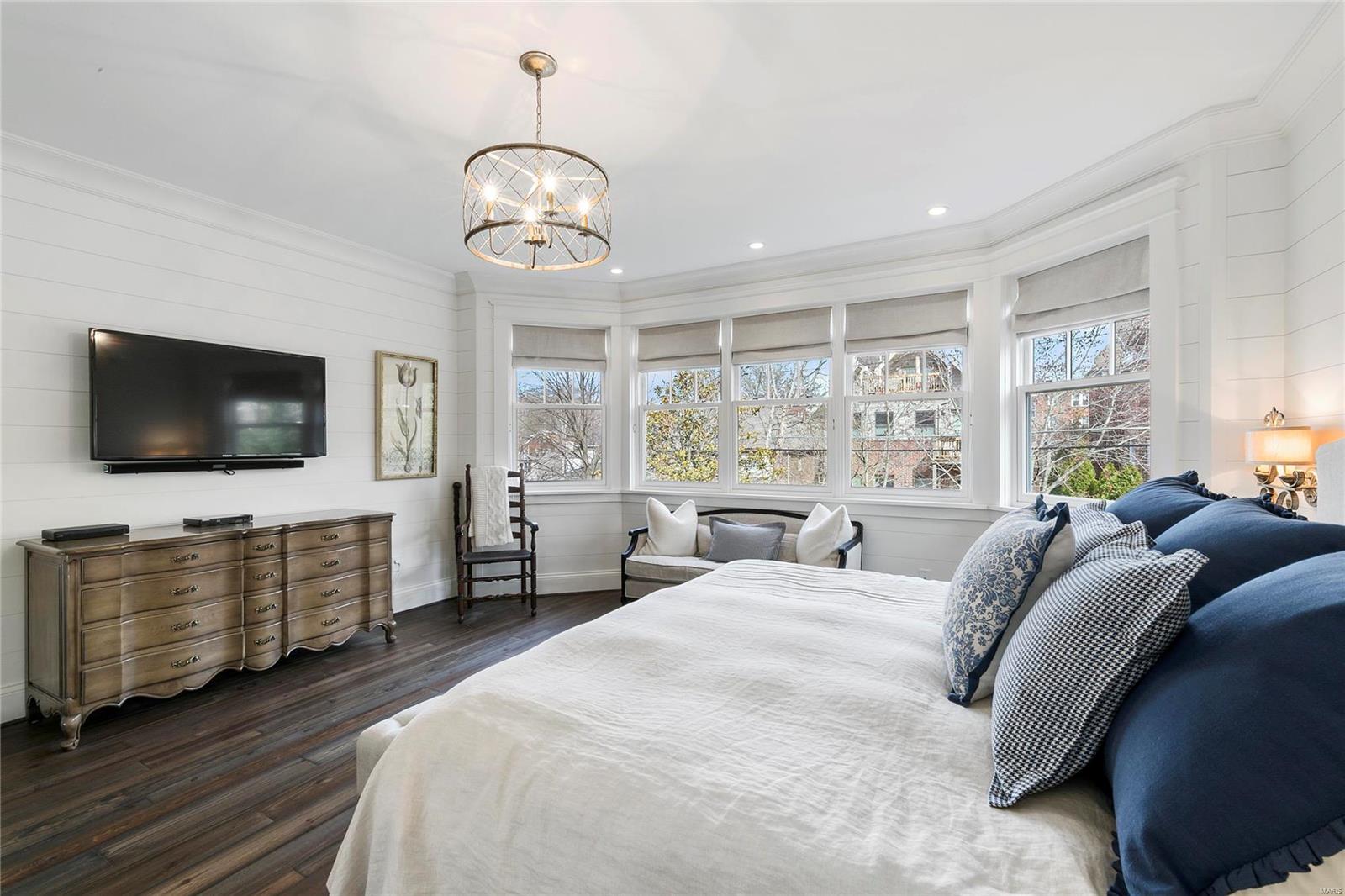 N Bemiston - Residential