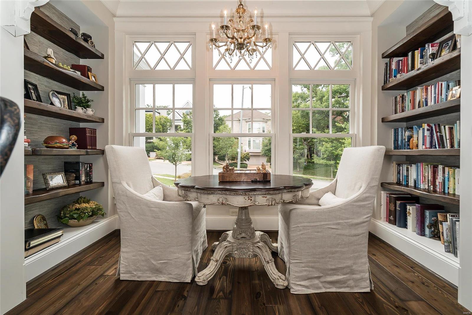 N Bemiston - Residential