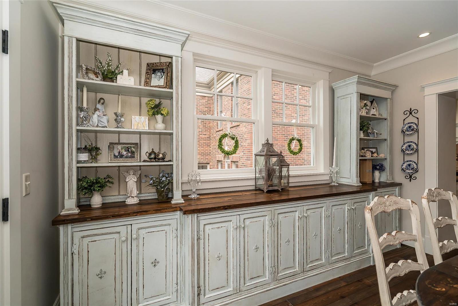 N Bemiston - Residential