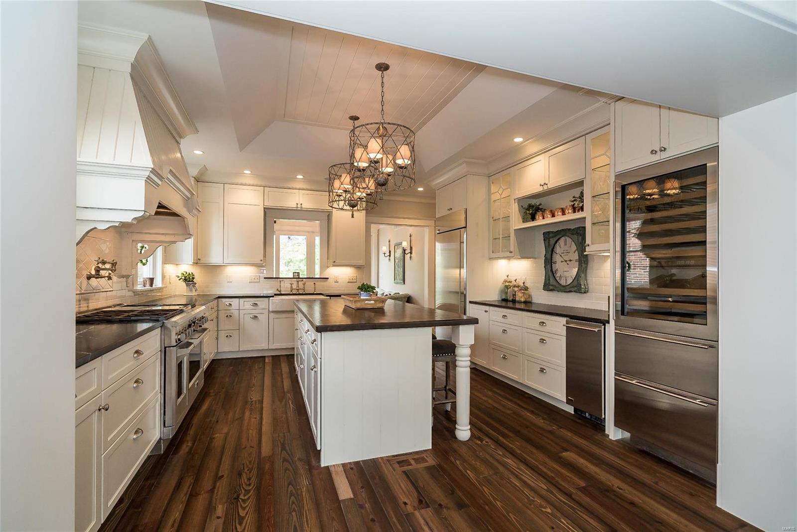 N Bemiston - Residential