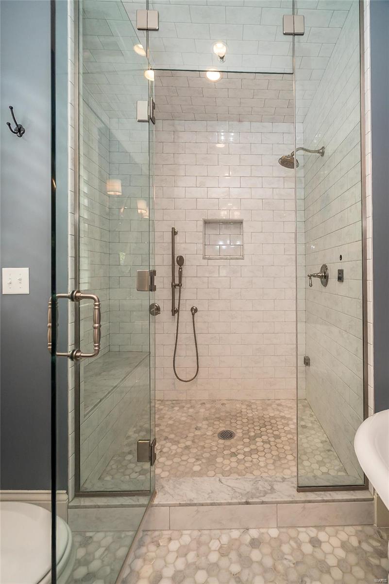 N Bemiston - Residential