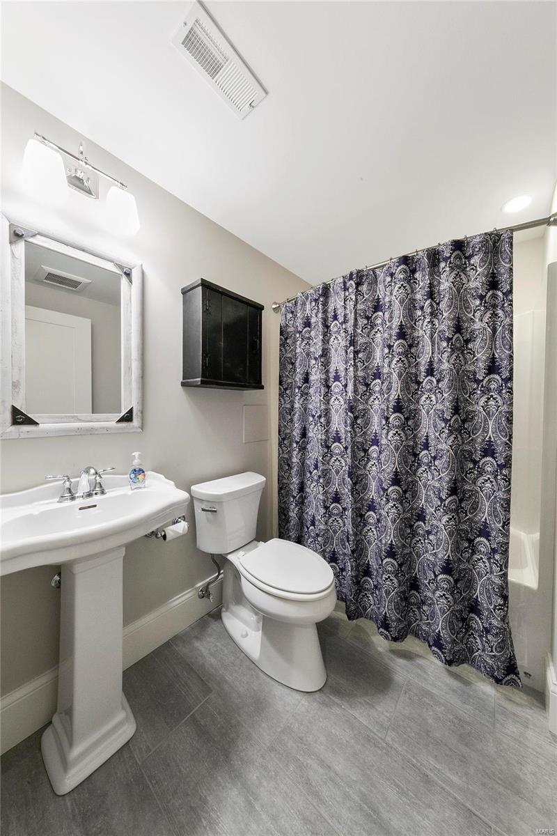 N Bemiston - Residential