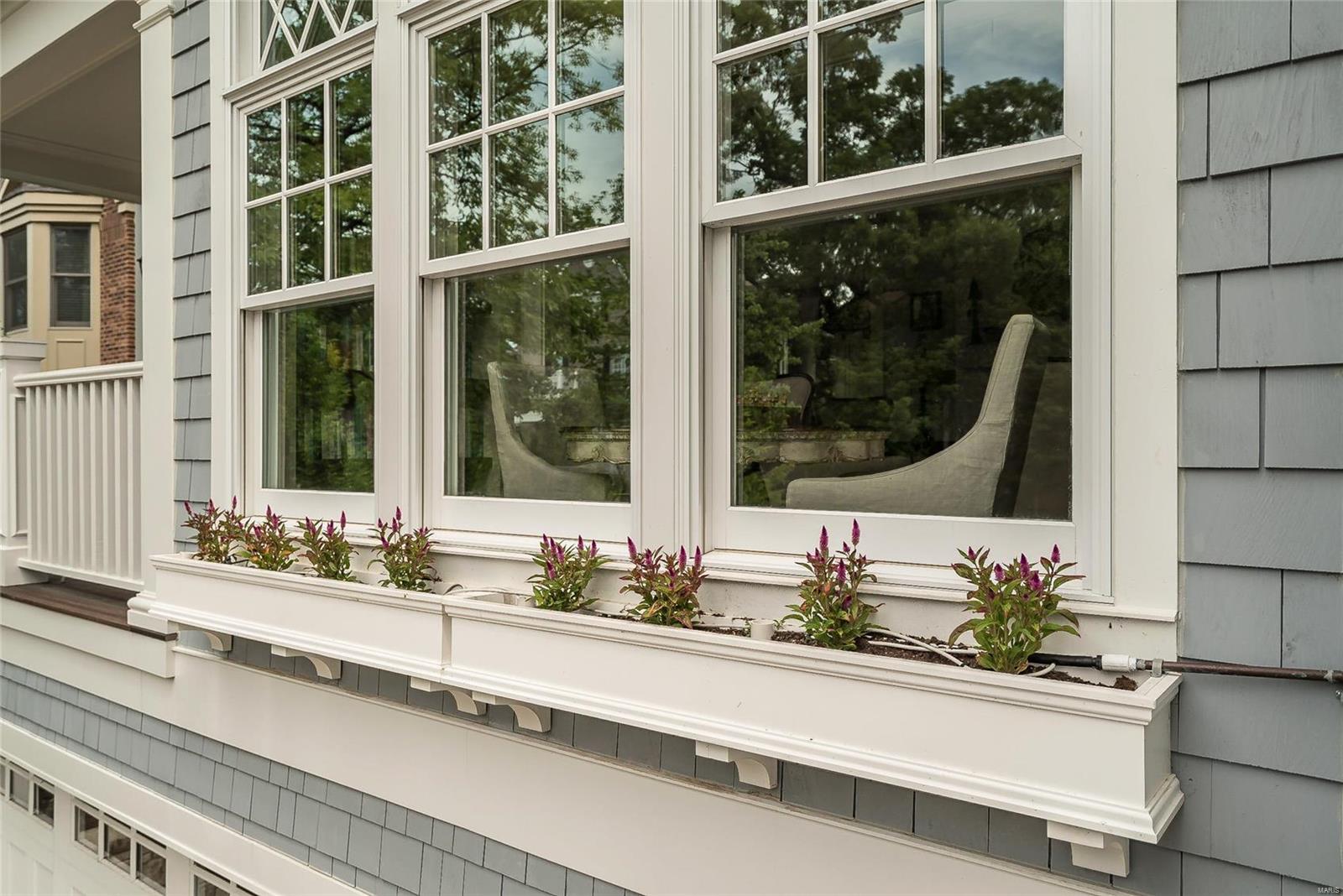 N Bemiston - Residential