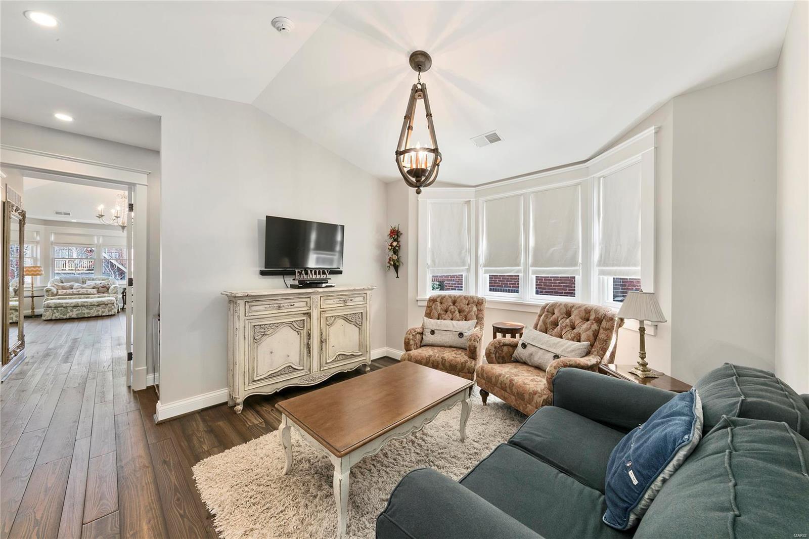 N Bemiston - Residential