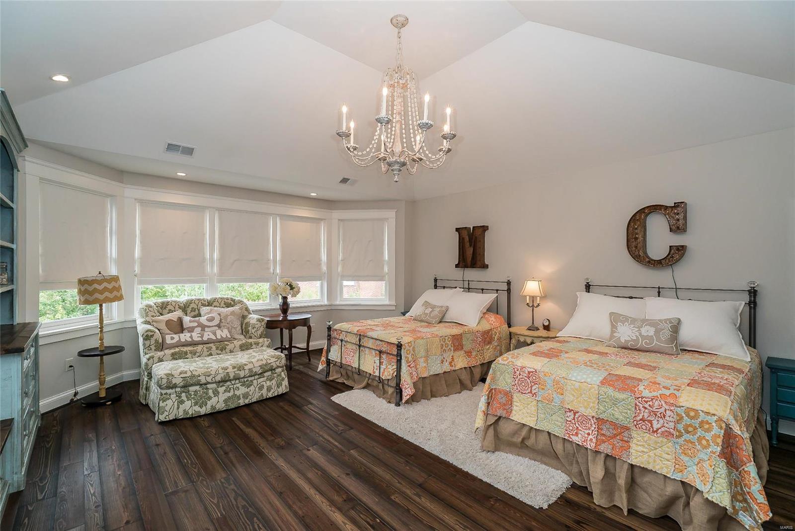 N Bemiston - Residential