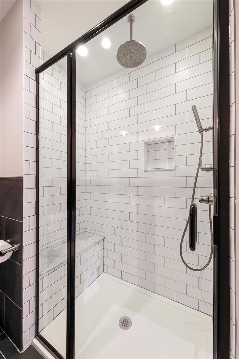 N Bemiston - Residential