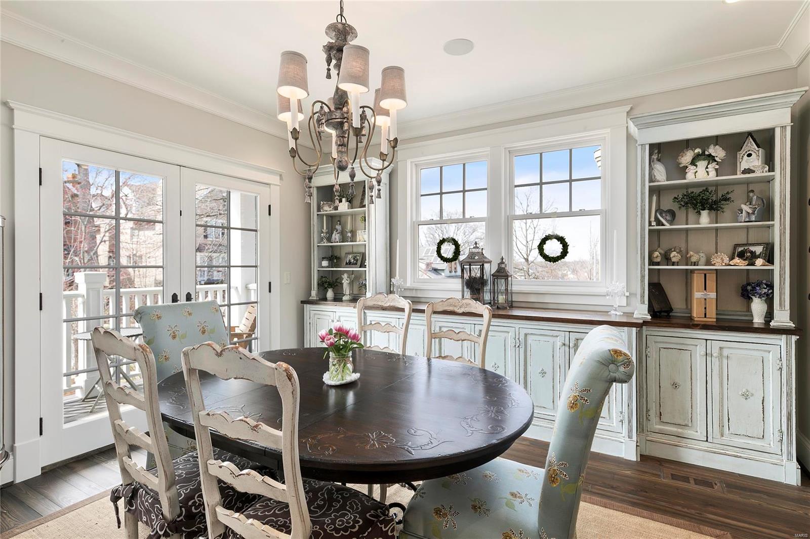 N Bemiston - Residential