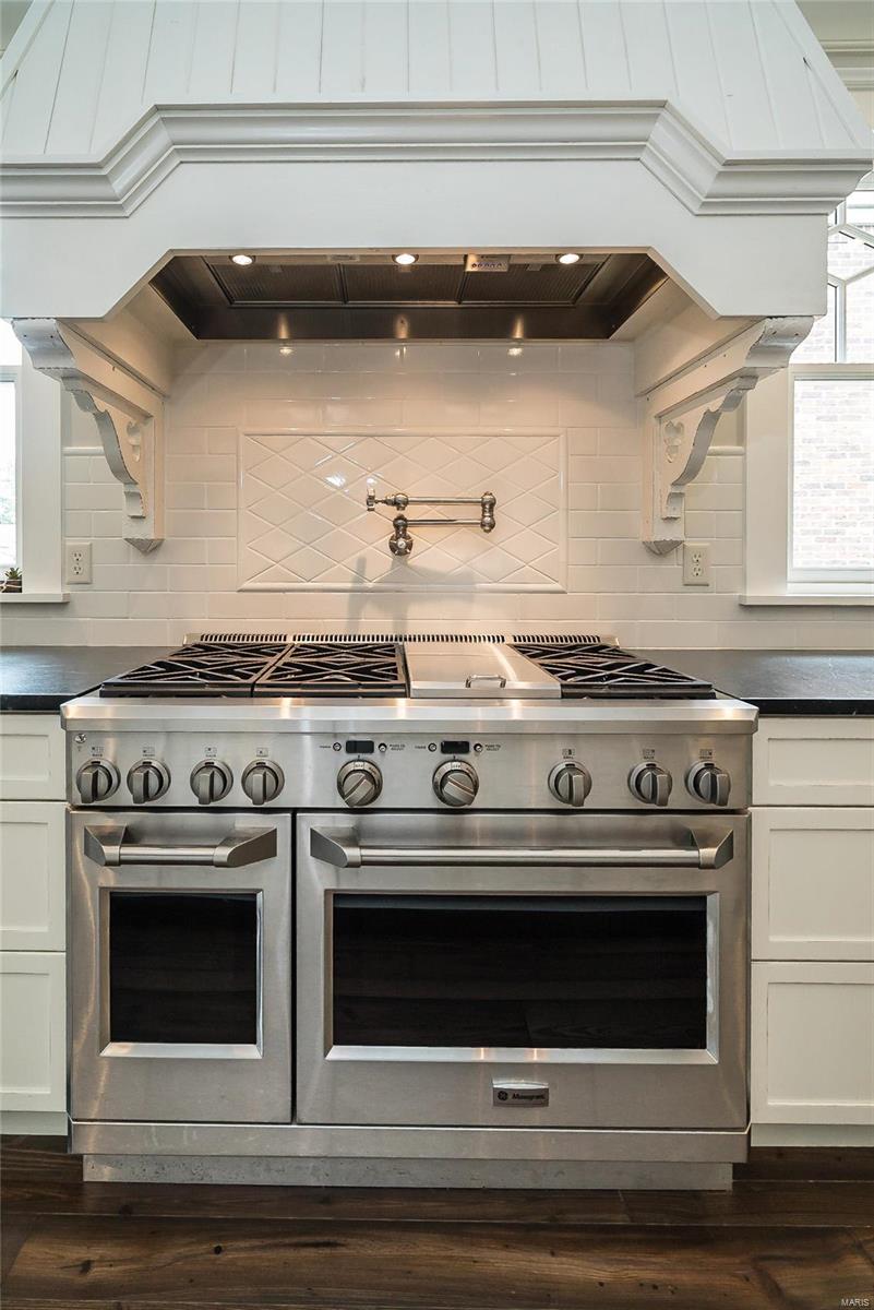 N Bemiston - Residential