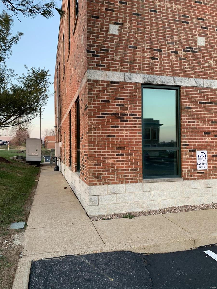 Piper Office Park #1 - Commercial Sale