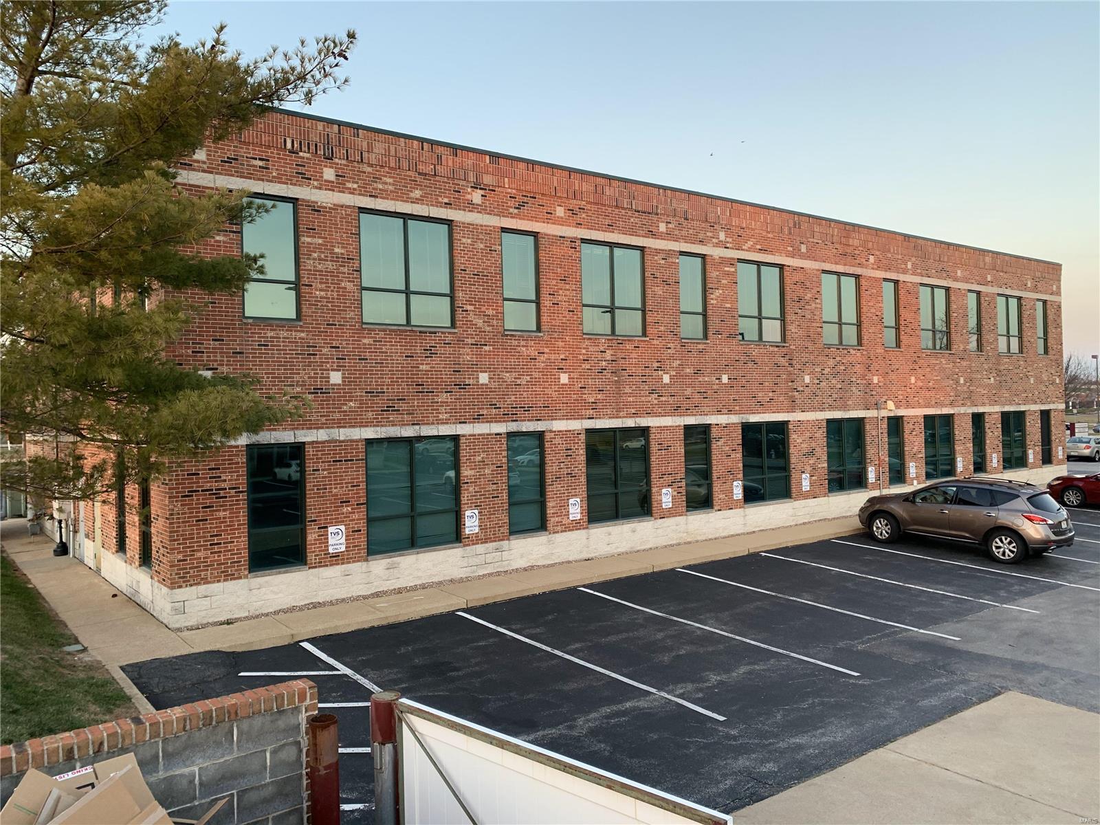 Piper Office Park #1 - Commercial Sale