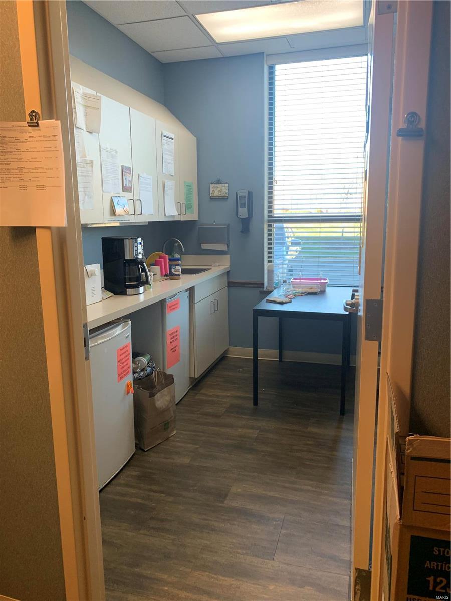 Piper Office Park #1 - Commercial Sale