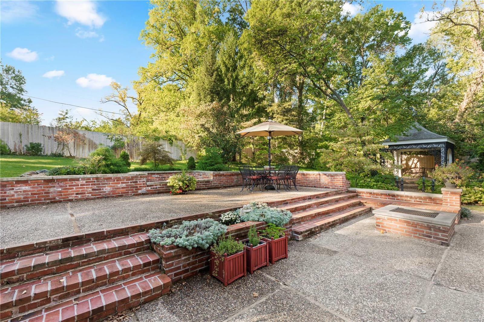 Frontenac - Residential