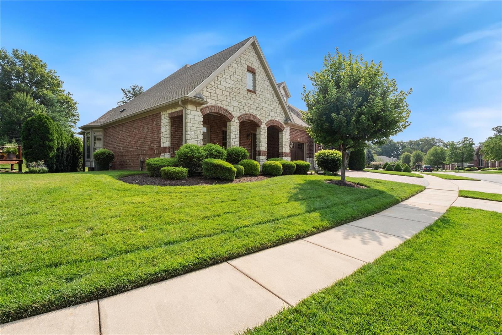 The Villas At Meadowbrook - Residential