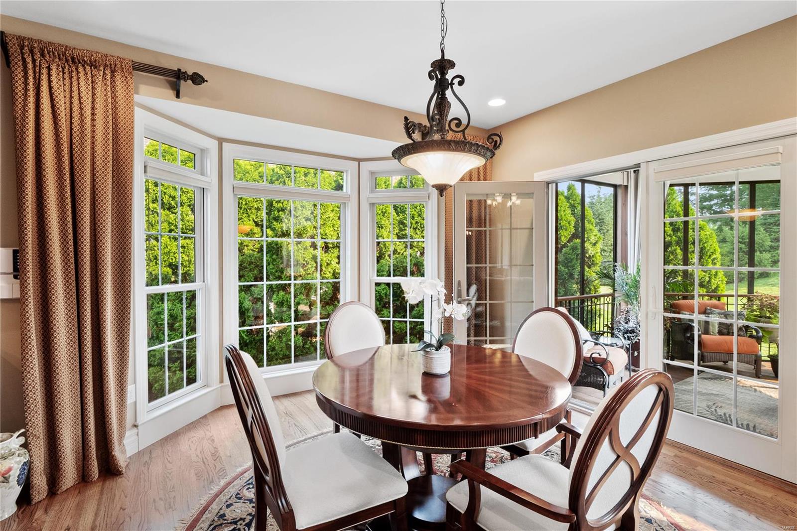 The Villas At Meadowbrook - Residential