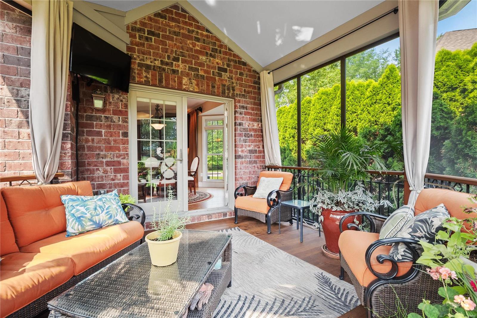 The Villas At Meadowbrook - Residential