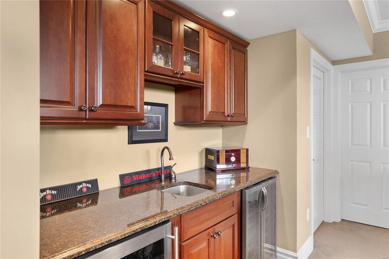 The Villas At Meadowbrook - Residential