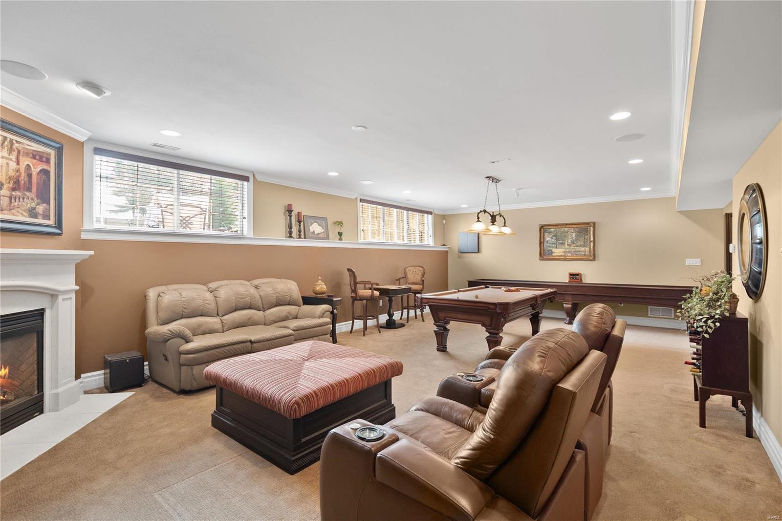 The Villas At Meadowbrook - Residential