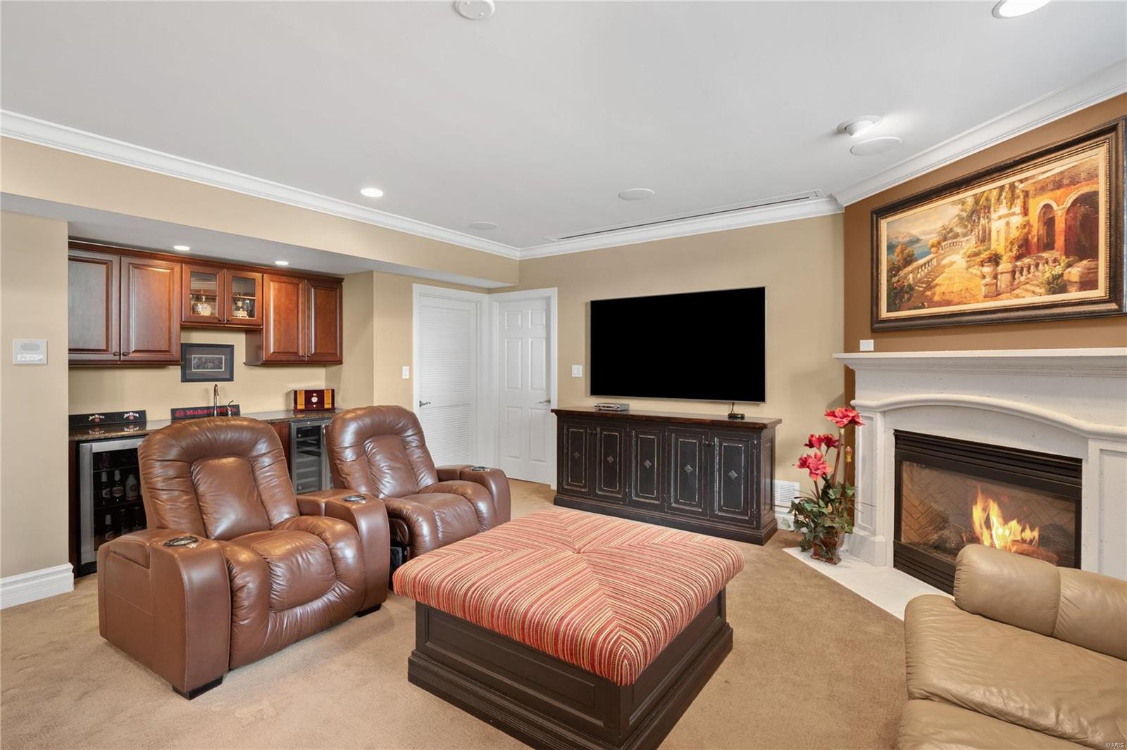 The Villas At Meadowbrook - Residential