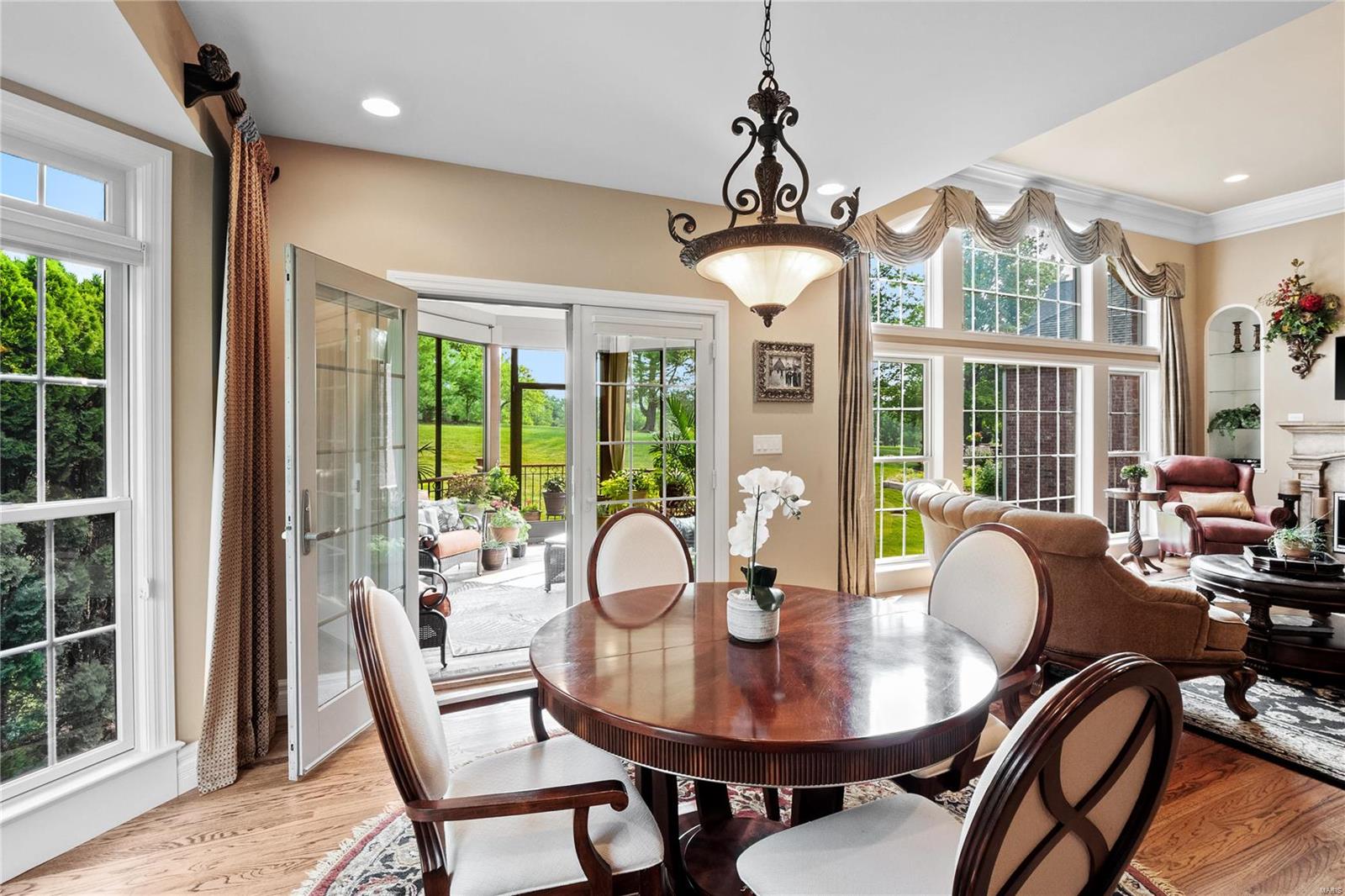 The Villas At Meadowbrook - Residential