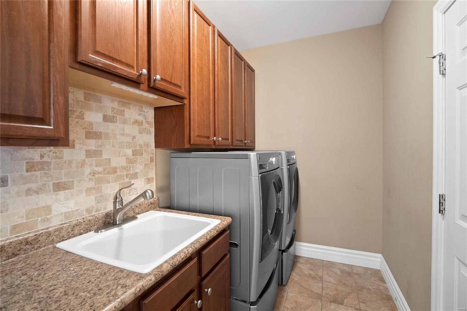 The Villas At Meadowbrook - Residential