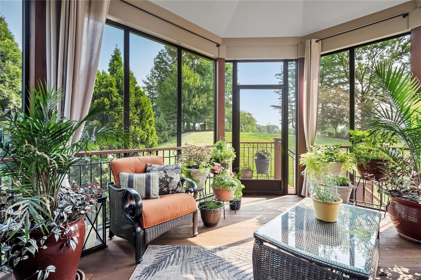 The Villas At Meadowbrook - Residential