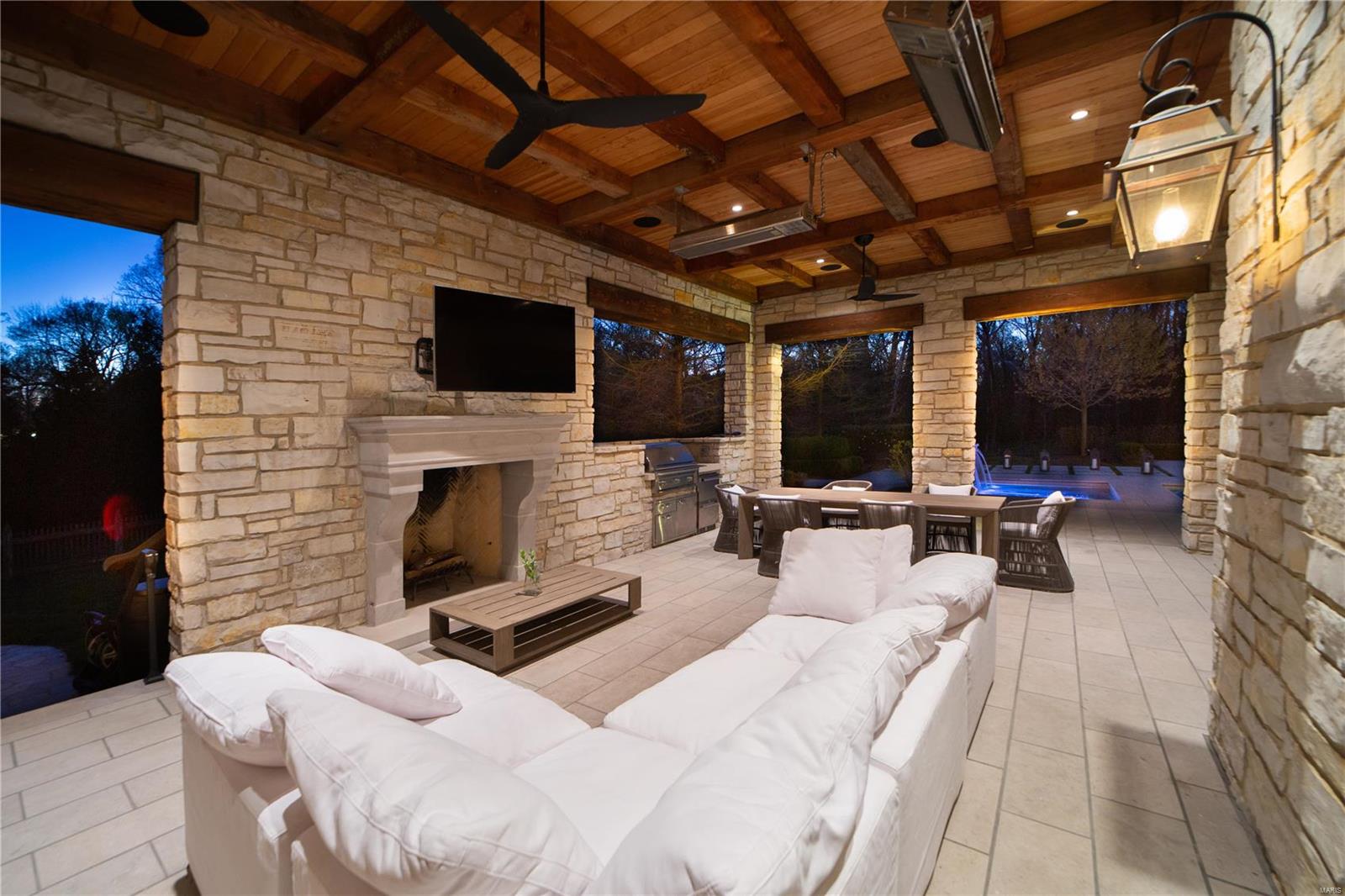 Von Schrader Estate - Residential