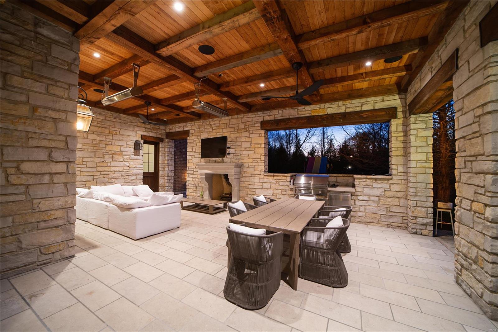 Von Schrader Estate - Residential