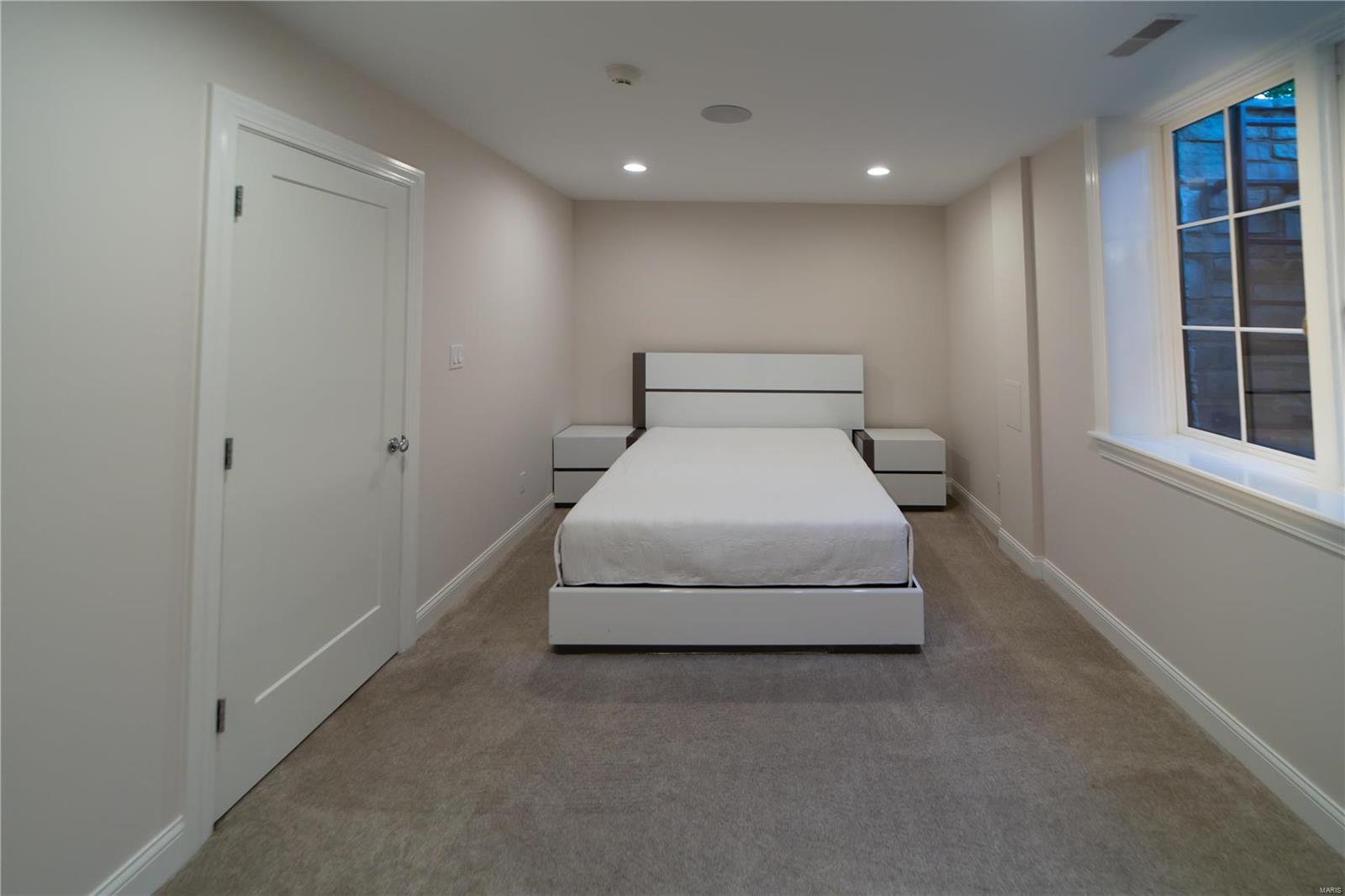 Von Schrader Estate - Residential