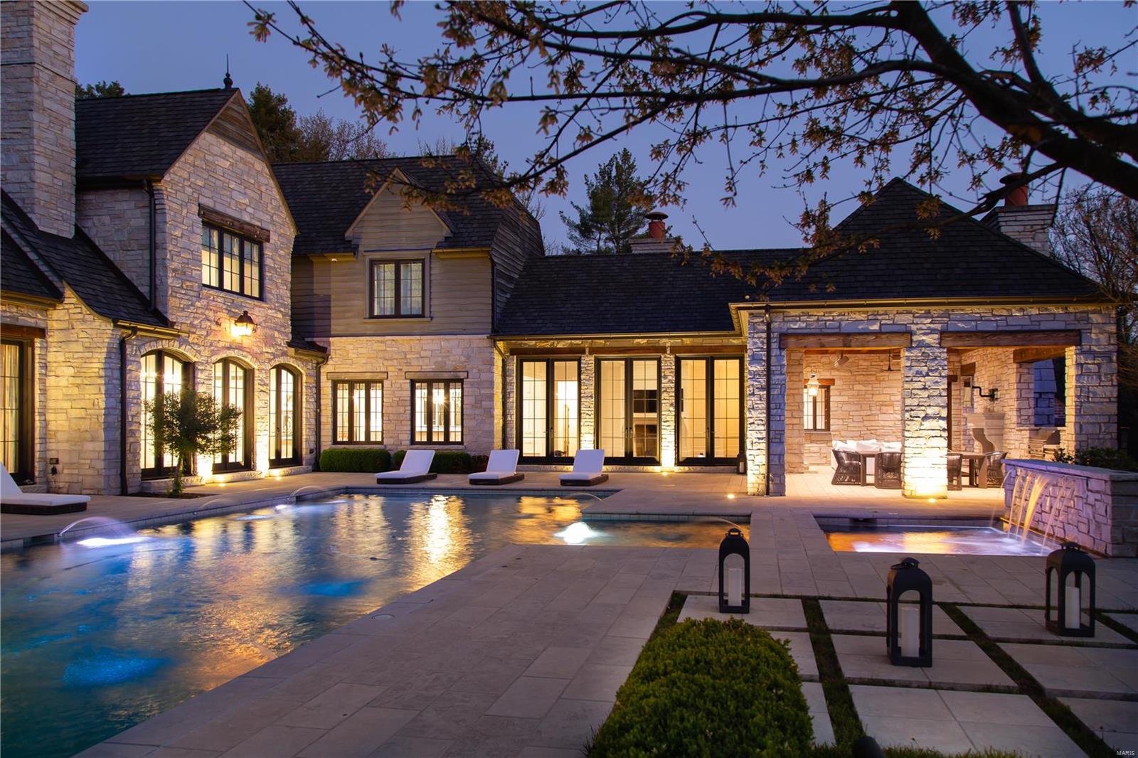 Von Schrader Estate - Residential