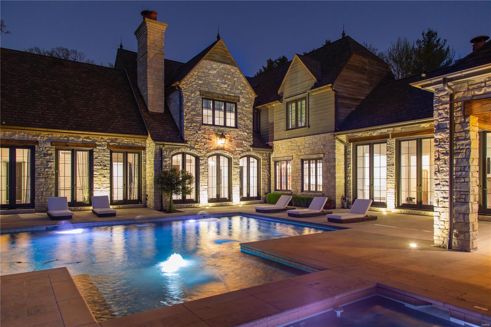 Von Schrader Estate - Residential