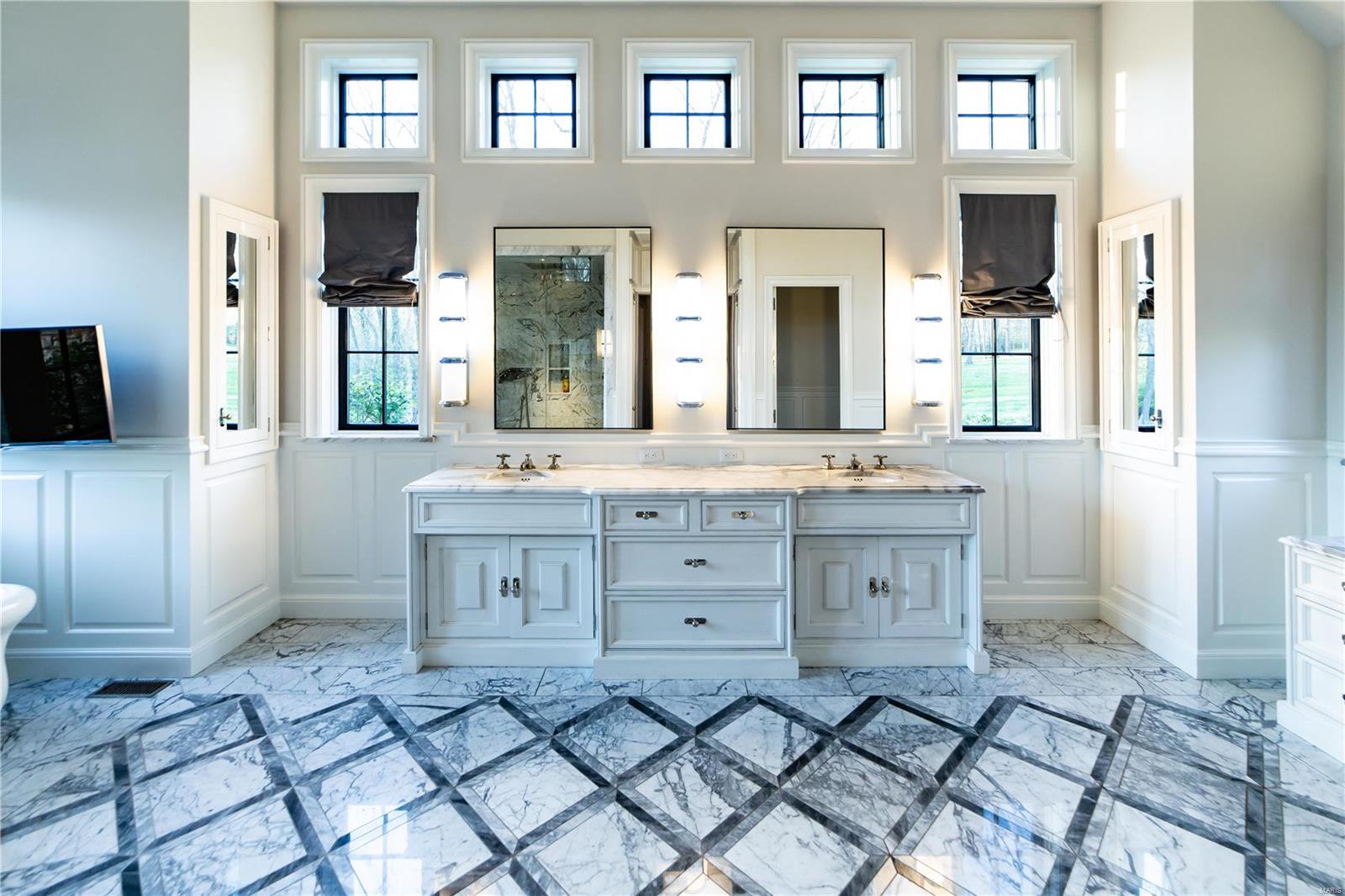 Von Schrader Estate - Residential