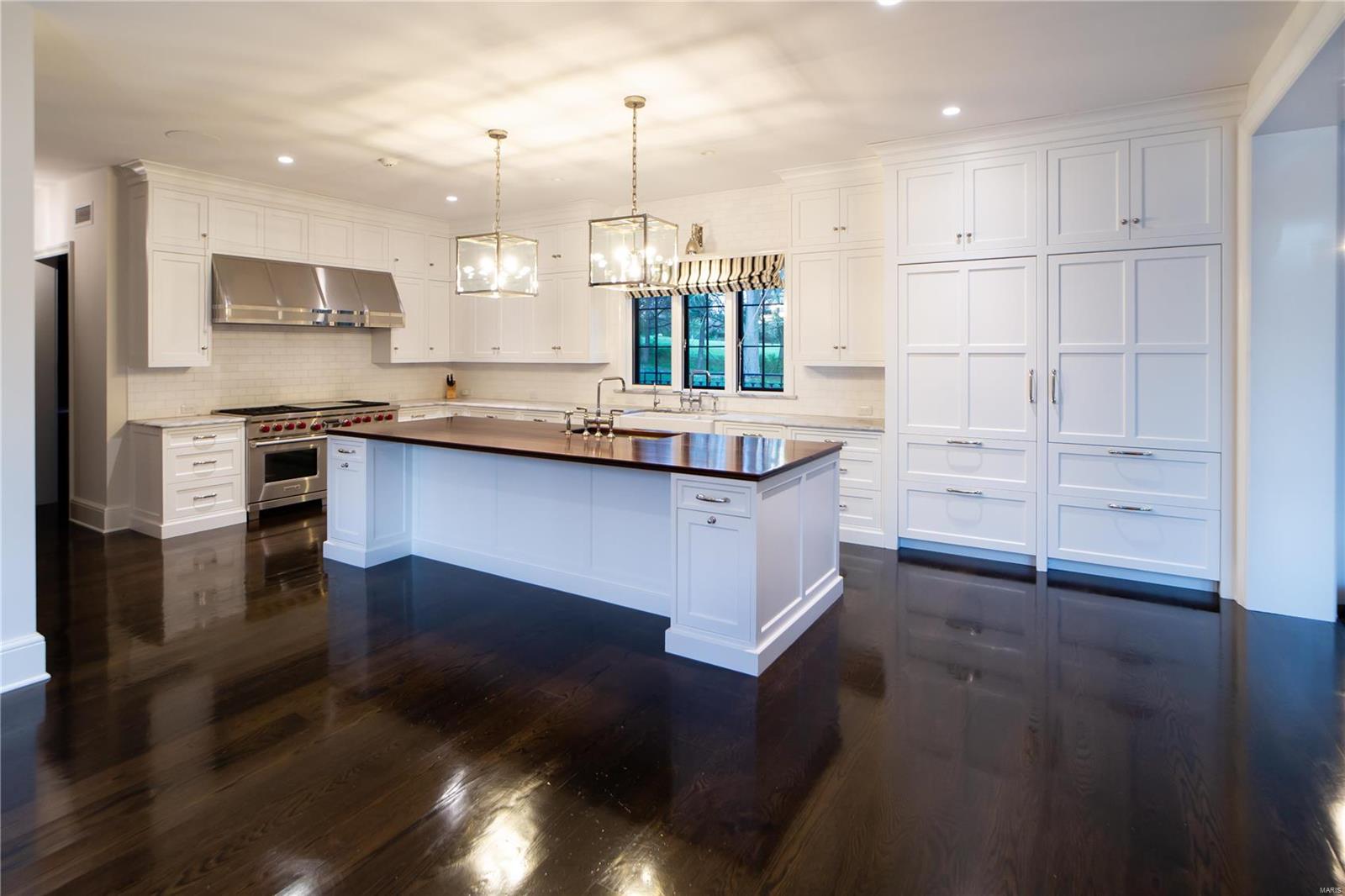 Von Schrader Estate - Residential