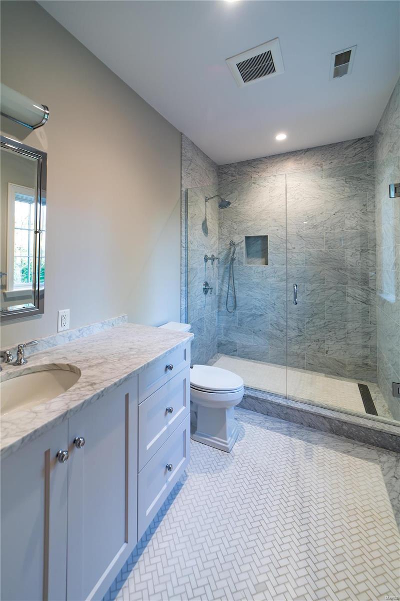 Von Schrader Estate - Residential