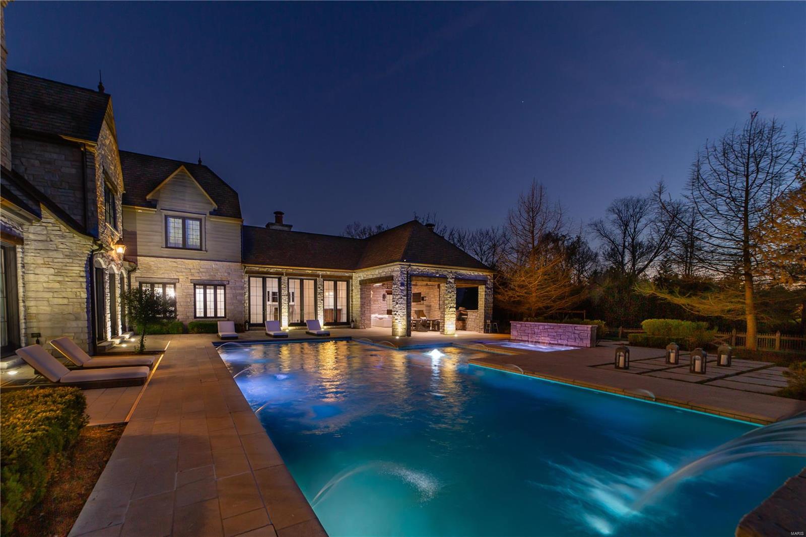 Von Schrader Estate - Residential