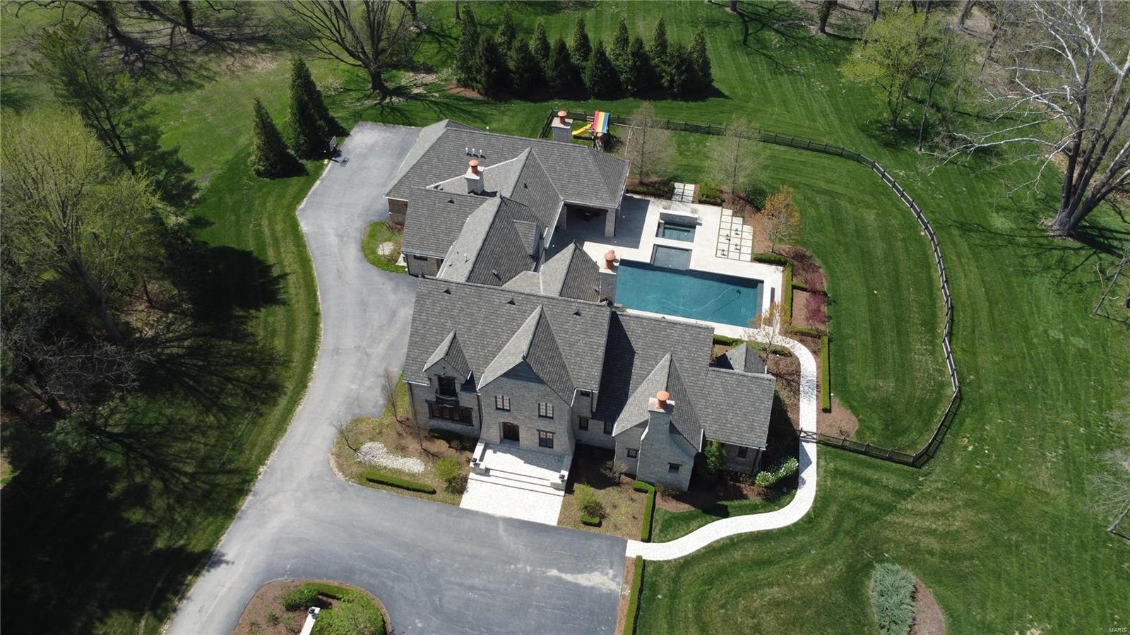 Von Schrader Estate - Residential