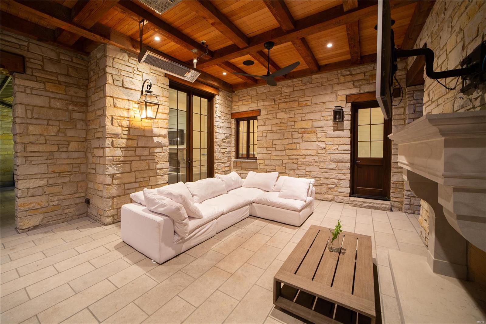 Von Schrader Estate - Residential