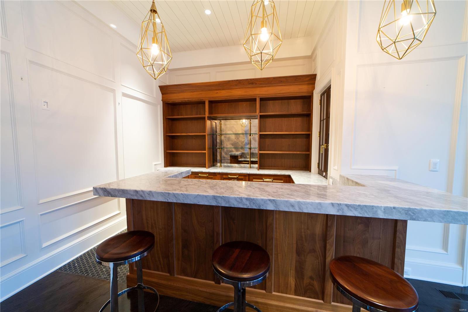 Von Schrader Estate - Residential