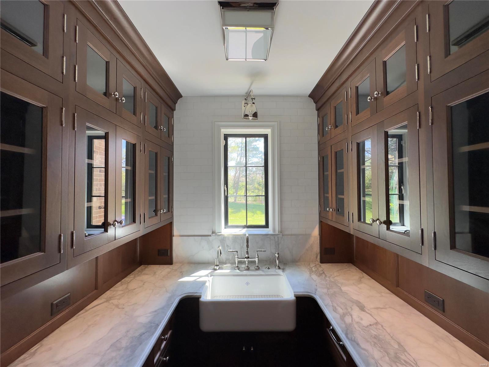 Von Schrader Estate - Residential