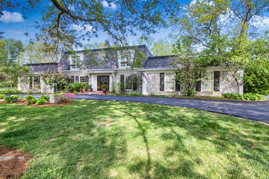 Classic Higginbotham built home in Frontenac /Ladue School District. Beautiful 1 acre level lot backs to trees. New Asphalt drive and custom front door 4/23. 2 story entry foyer. 6 bdrm 4 1/2 baths. All bathrooms, utility & kitchen have granite countertops. All main floor rooms flow comfortably into one another. Abundance of natural light, millwork throughout, hardwood floors main level (except  primary bdr suite). Hearthroom with gas fireplace & built in cabinetry. Dining room currently used as a children's playroom, formerly home office. Fabulous utility/mud room Washer/Dryer stay. Upstairs 4 bedrooms/ new carpet 4/23, 2 Jack & Jill bathrooms. Tastefully finished downstairs with family room, 6th bedroom with egress window, closet, full bath. Plenty of storage & built in shelving. Dual water heaters '15 Newer Zoned HVAC '18, Newer roof (7yrs) Sprinkler System, Invisible dog fence. 

Location, Size & Value This one could be your Forever Home!