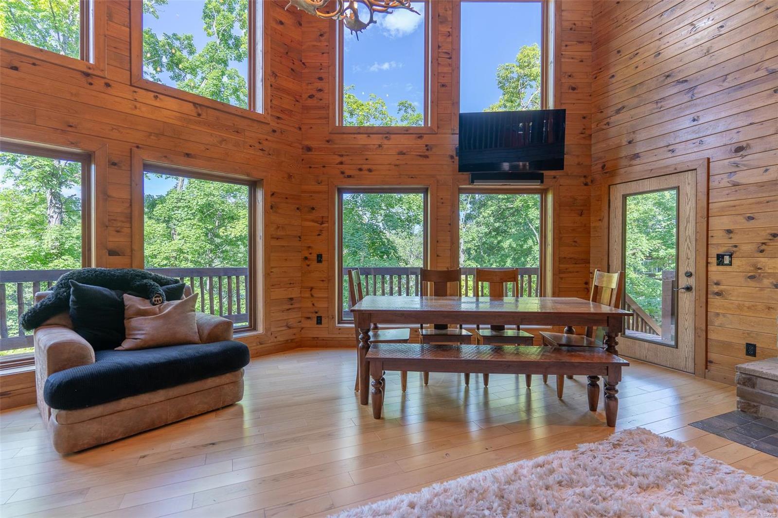 Lake Sherwood Estates - Residential