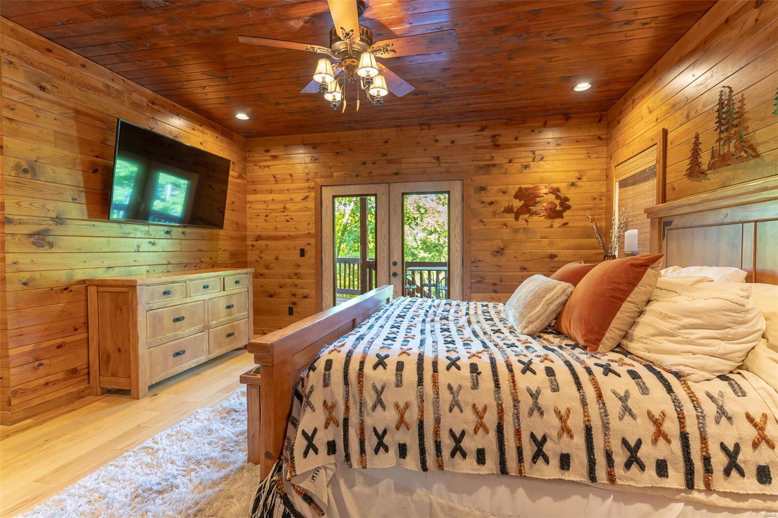 Lake Sherwood Estates - Residential