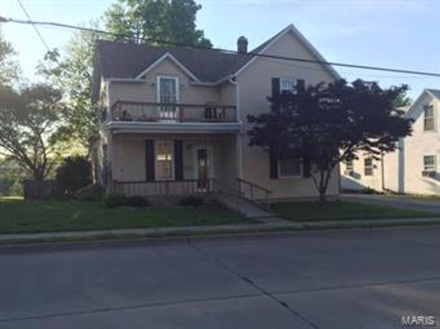 Updated 2 story home offers 3 bedrooms and 2 full baths. With 1772 square feet of living area, this home gives you plenty of space to spread out. Located within walking distance of downtown Perryville, this home is convenient to all of your needs. SpecialListingConditions: Foreclosure