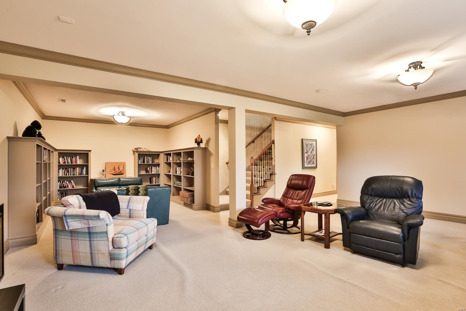 The Villas At Meadowbrook - Residential