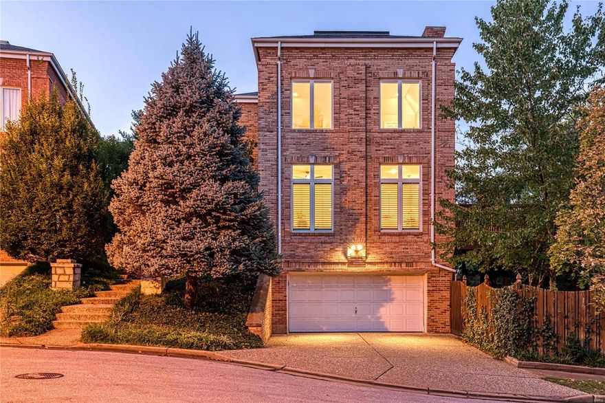 This rare & contemporary single family Clayton Townhouse has no HOA no fees. This beautiful, architecturally significant residence is perched quietly on a cul-de-sac in Clayton Missouri. All the luxuries & comforts & none of the hassle are here awaiting your arrival. Experience the unique art-glass entry & the fully appointed interiors of this home. Open concept, contemporary floor plan & spacious rooms flow from level to level. This subtle city manor features accessible amenities including a no-step entry & an elevator. 4 bed, 3.5 baths, refinished hardwoods, new plush carpeting, new freshly painted surfaces & mechanical excellence compliment this extraordinary townhome. 10' ceilings, custom millwork, Kolbe windows, 2 gas fireplaces, zoned HVAC, central vacuum, oversized 2 car garage & an expanded backyard (extra lot purchased 1999) invite you to stay in this "forever home" front runner! Soaring light filled spaces & the easiest accessibility in the Central Corridor welcomes you home! Some Accessible Features Additional Rooms: Mud Room