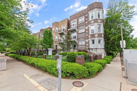 4260 Lindell Boulevard B St Louis MO 63108