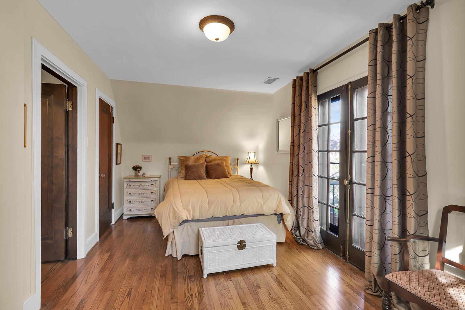 Country Club Place - Residential